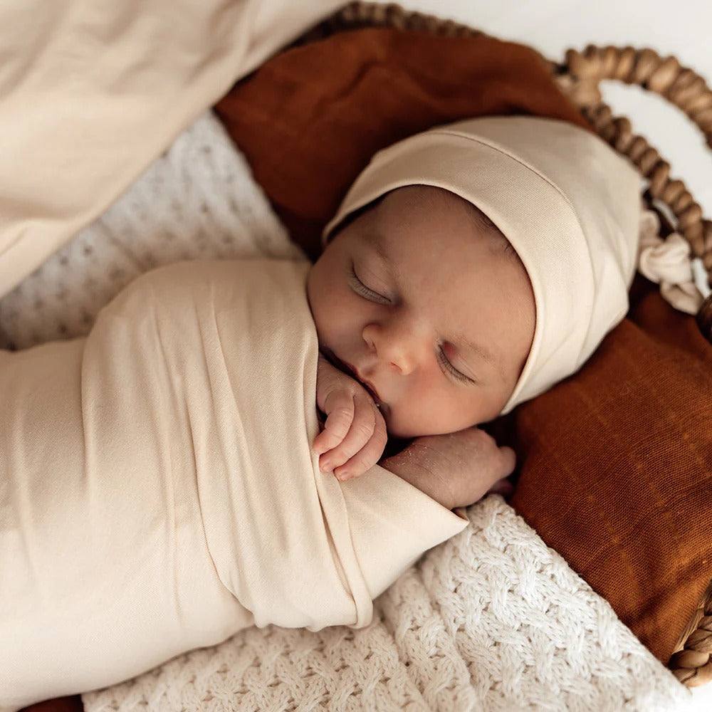 Snuggle Hunny Babyccino Organic Jersey Wrap & Beanie Set