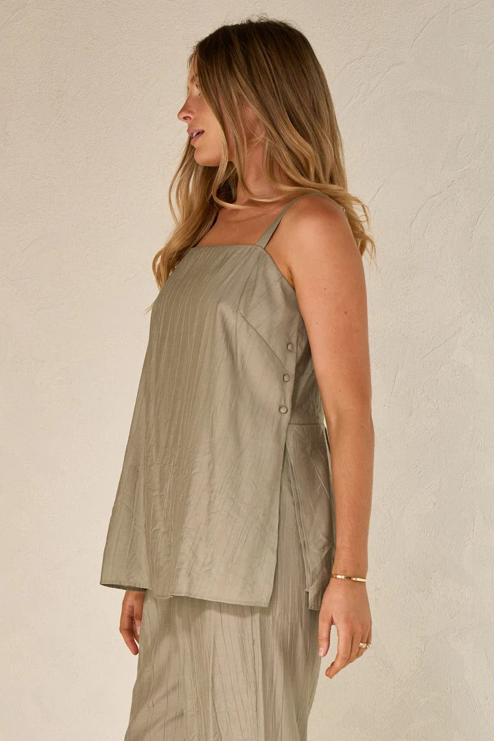 Ease Away Crinkle Top - Soft Khaki