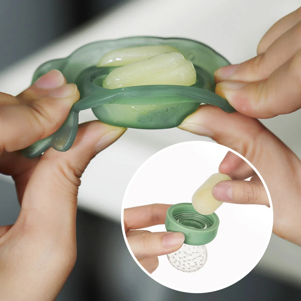 Haakaa Fresh Food Feeder with mini nibble tray