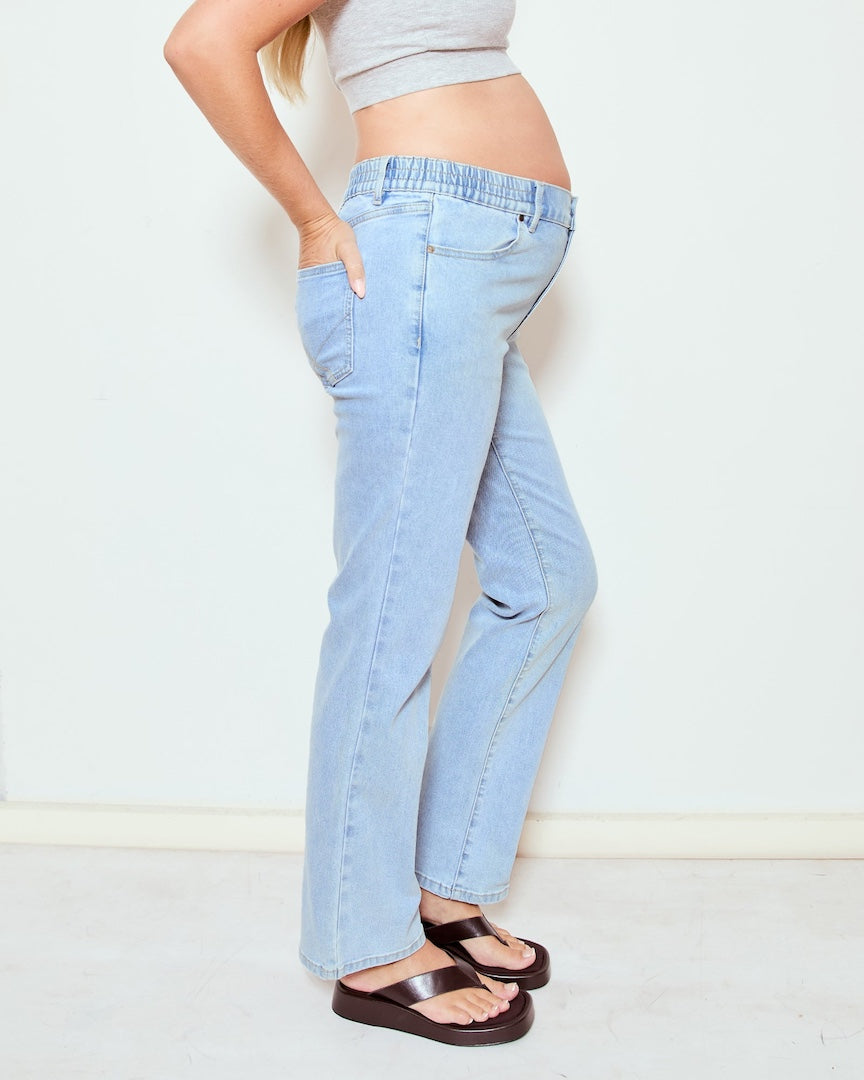 High Rise Straight Leg Jeans Classic Light Wash