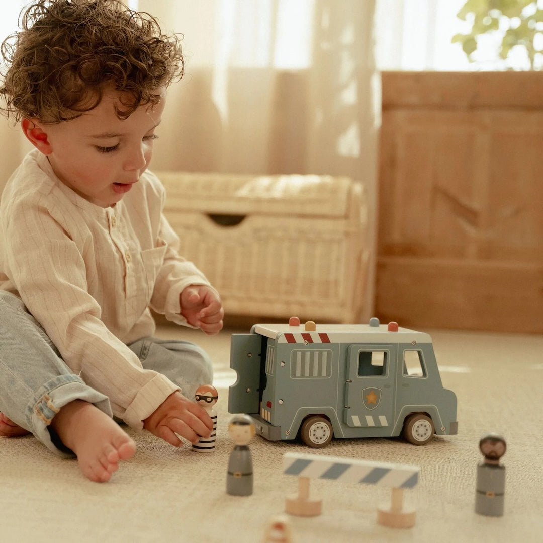 Little Dutch Police Van