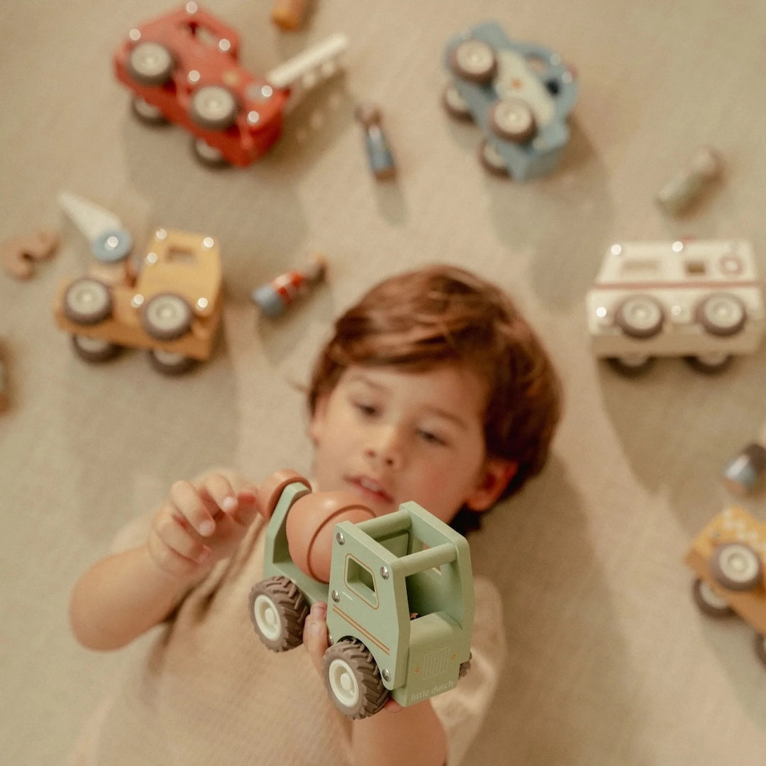 Little Dutch Cement Truck