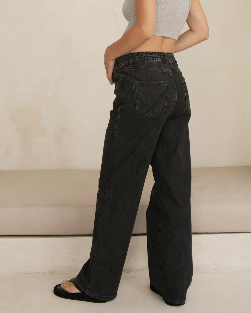 Relaxed Wide Leg Maternity Jeans Washed Black