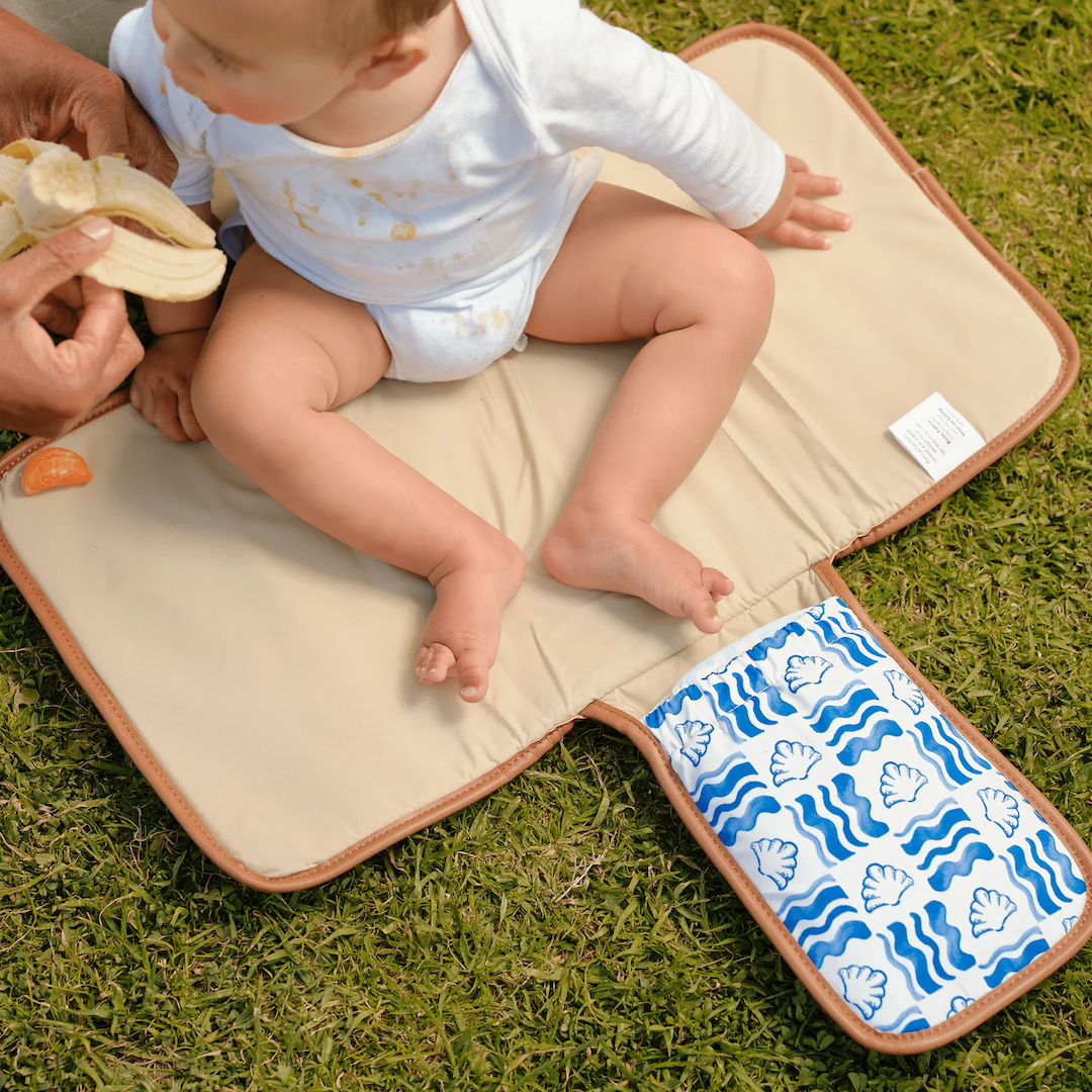 OiOi Change Mat Clutch Coastline