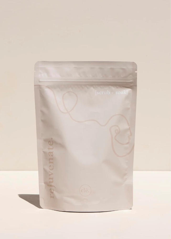 Cle. Rejuvenate. [scrub + soak]