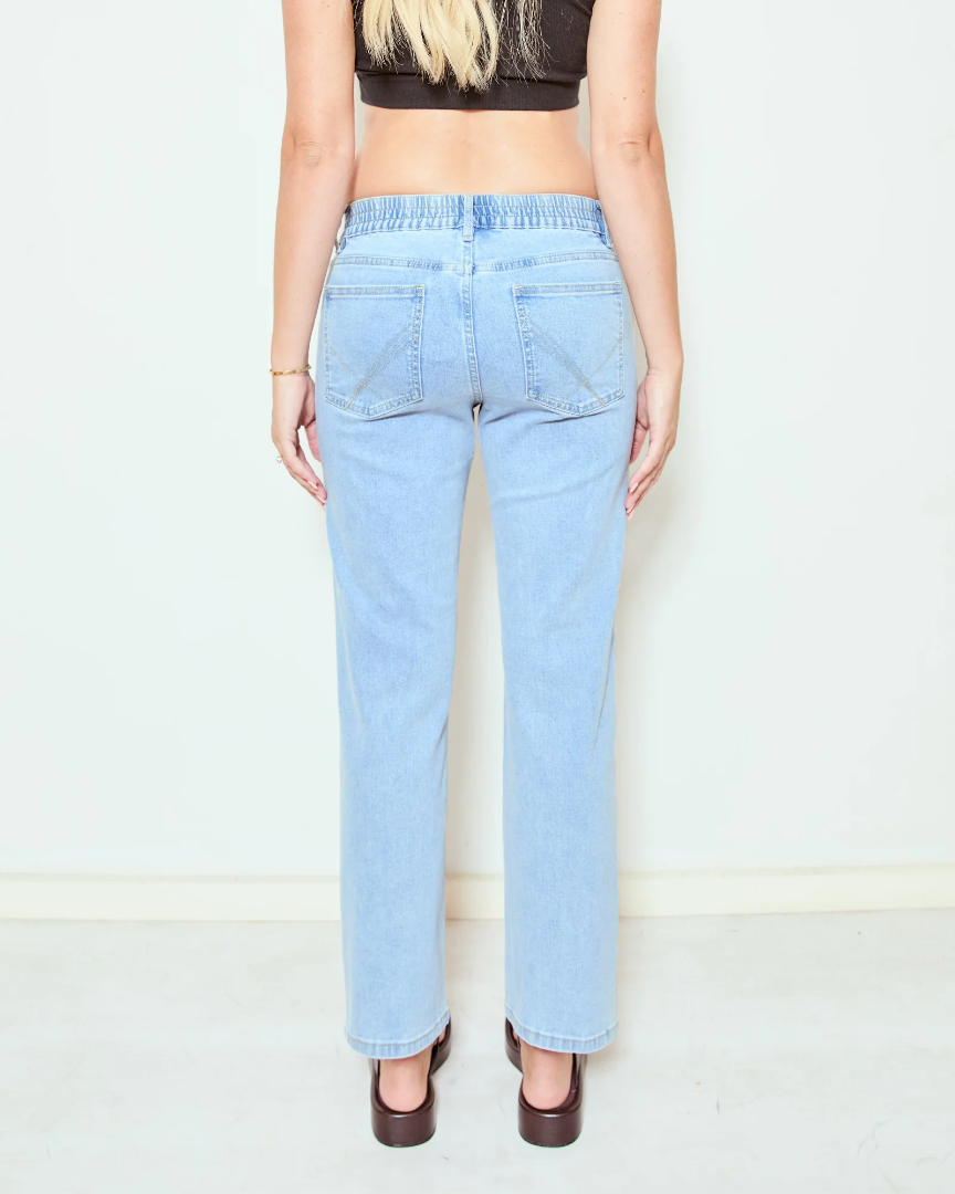 Soon Slim Straight Leg Jeans Classic Light Wash (Cropped)