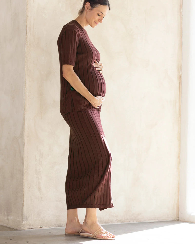 Zélie Wide Rib Maternity Midi Skirt in Chocolate Truffle