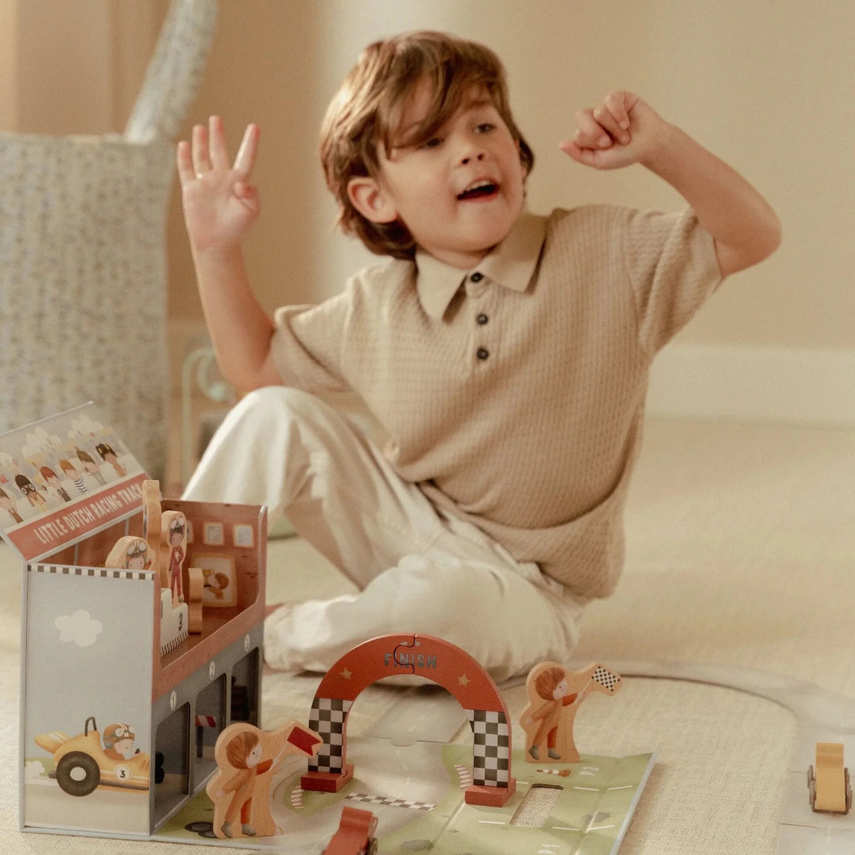 Little Dutch Play Case with Race Track