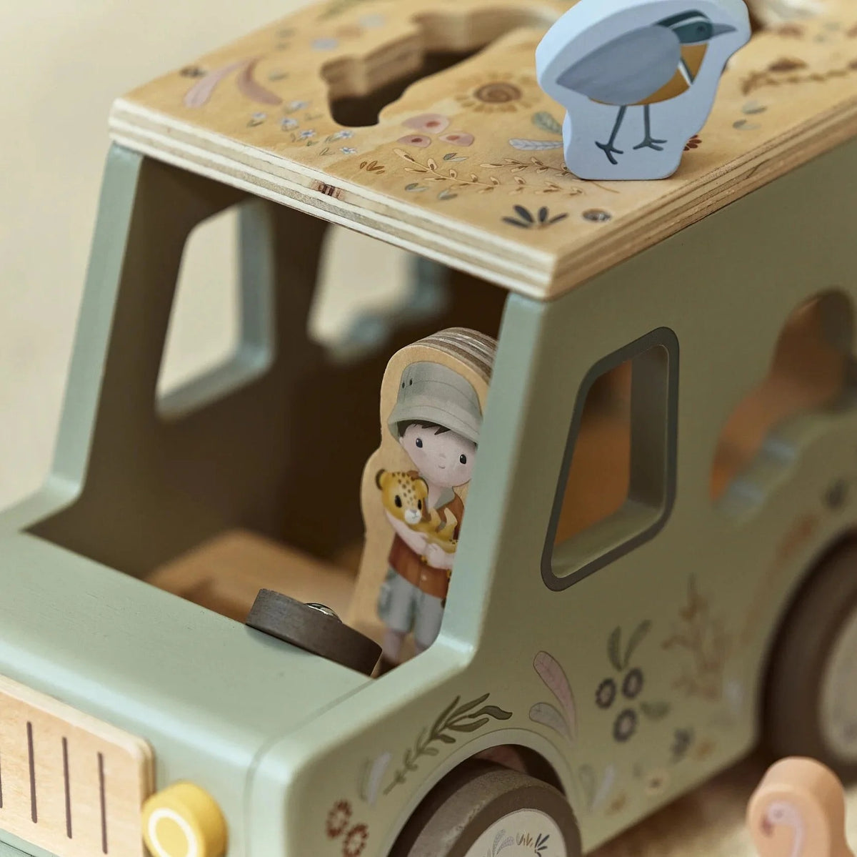 Safari Friends Shape Sorter Safari Car with removable wooden safari figures