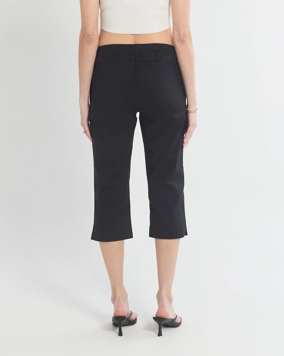 Vanessa Capri Pants Black